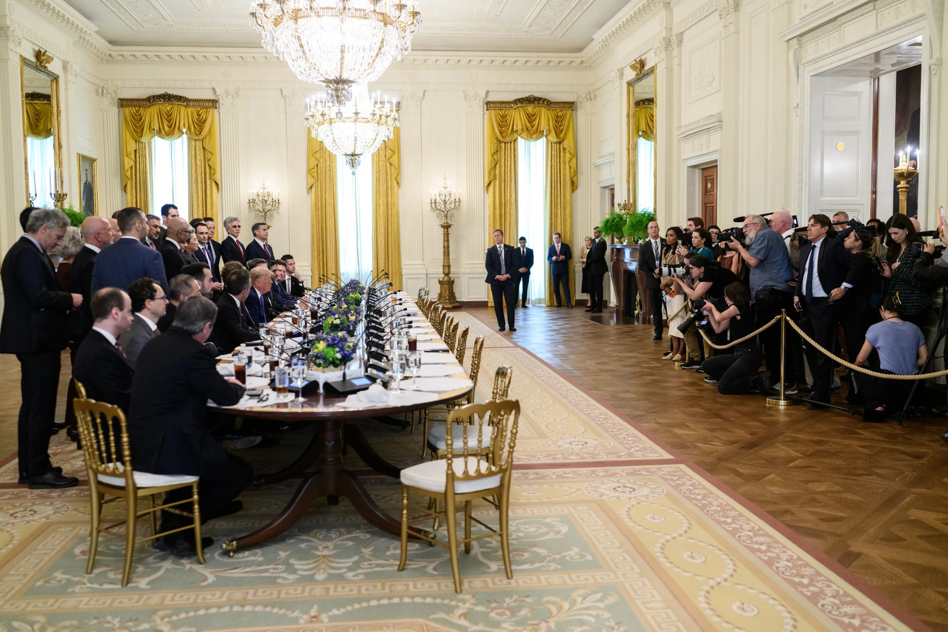 Wide view of the luncheon on Super Intelligence at the White House, with the press pool gathered along the rope line